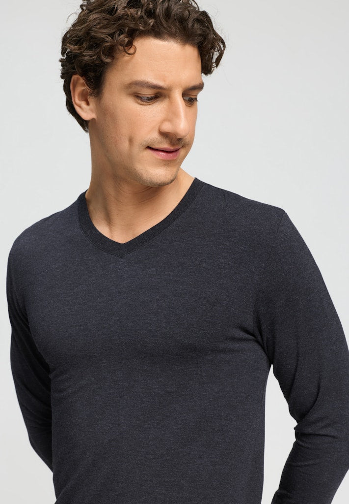 Casuals - Long Sleeved V-Neck Top