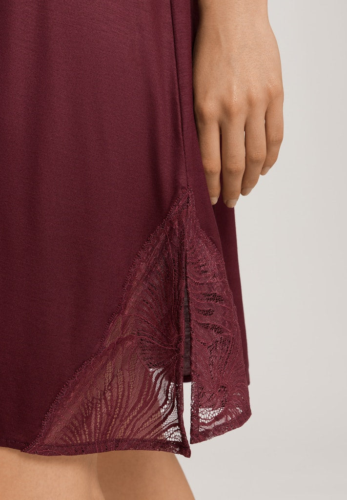 Lilith - Short Sleeved Nightdress 95cm