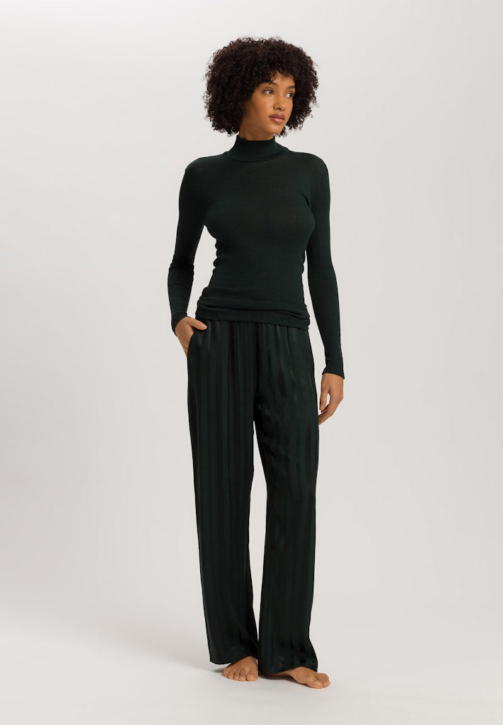 Celeste - Long Sleeved Turtleneck Top