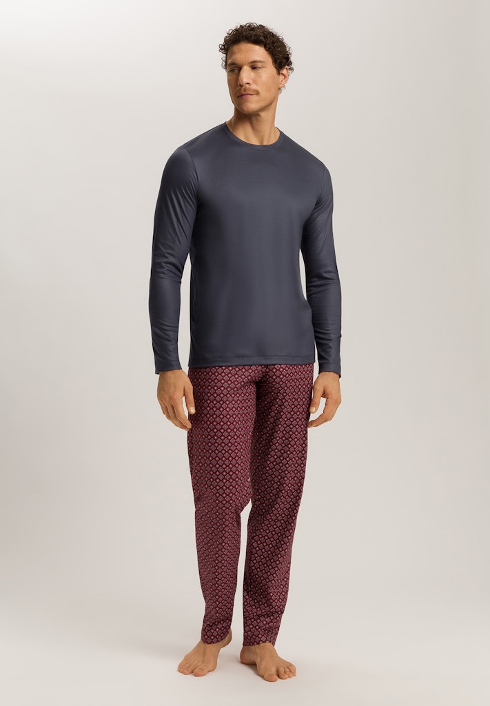 Night & Day - Long Sleeved Pyjamas