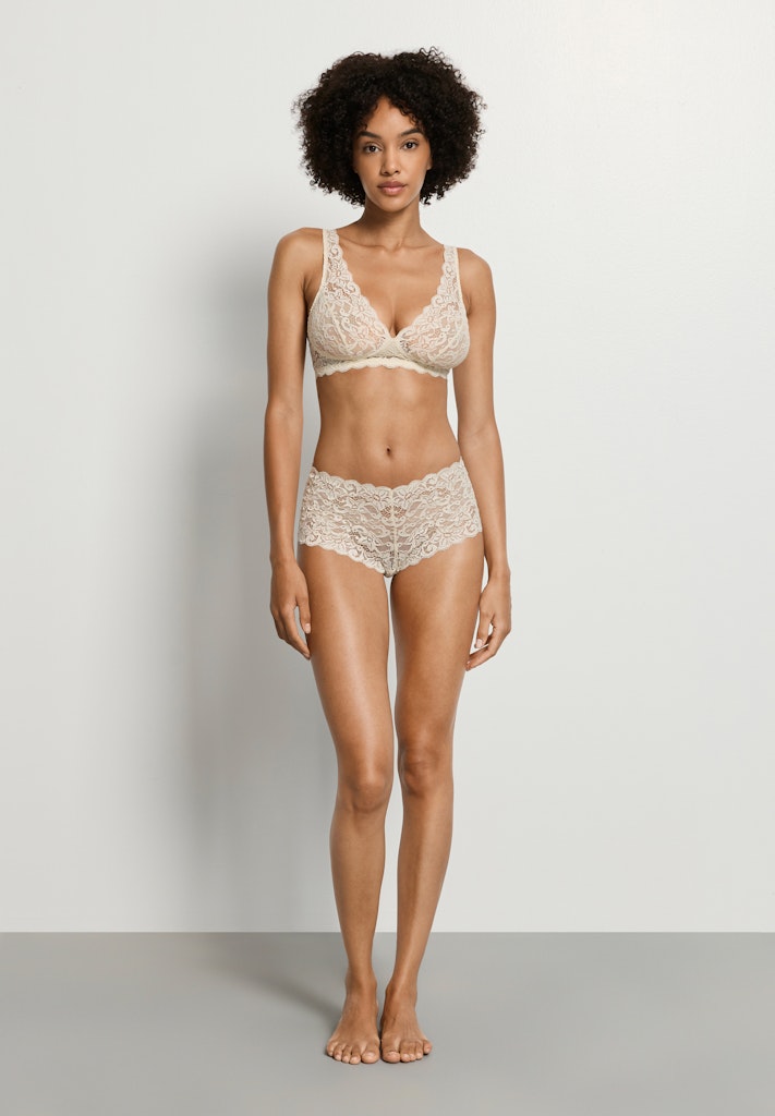 Moments - Soft Cup Bra - HANRO