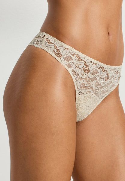 Moments - Lace Thong - HANRO