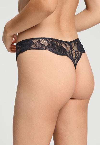 Lysia - Thong