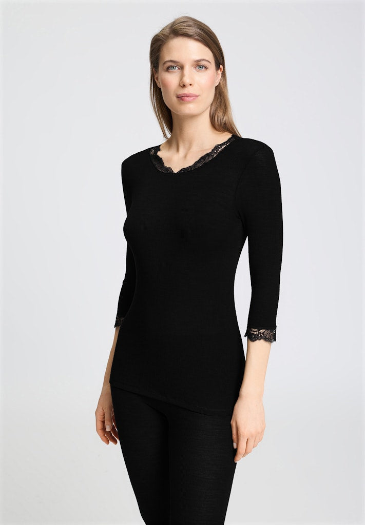 Woolen Lace - Cropped Sleeved Top