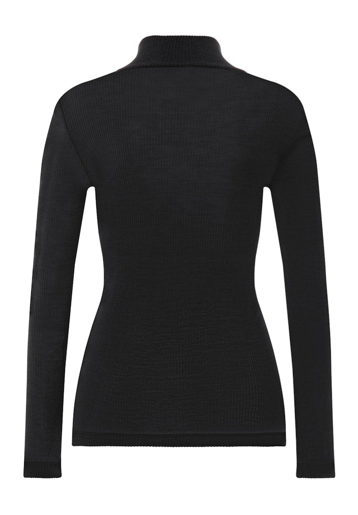 Marcia - Turtle Neck Top