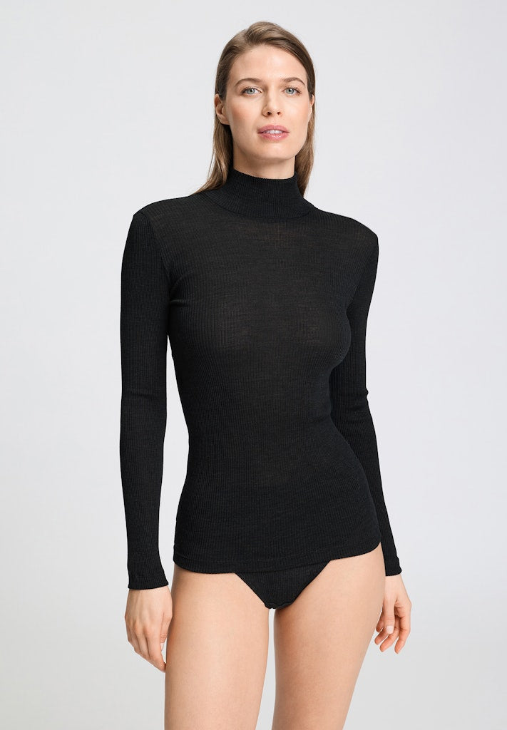 Marcia - Turtle Neck Top