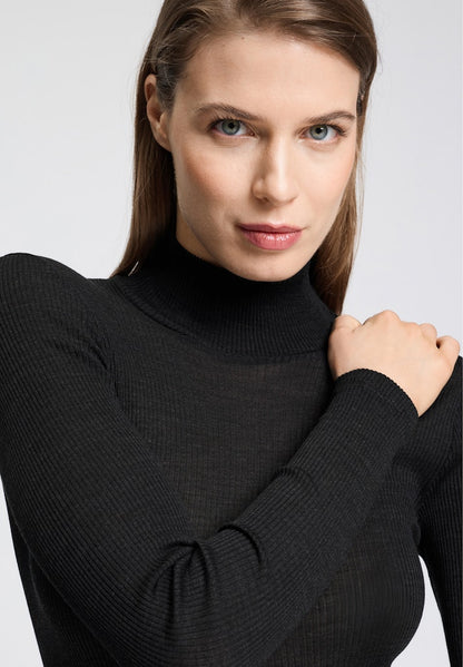 Marcia - Turtle Neck Top