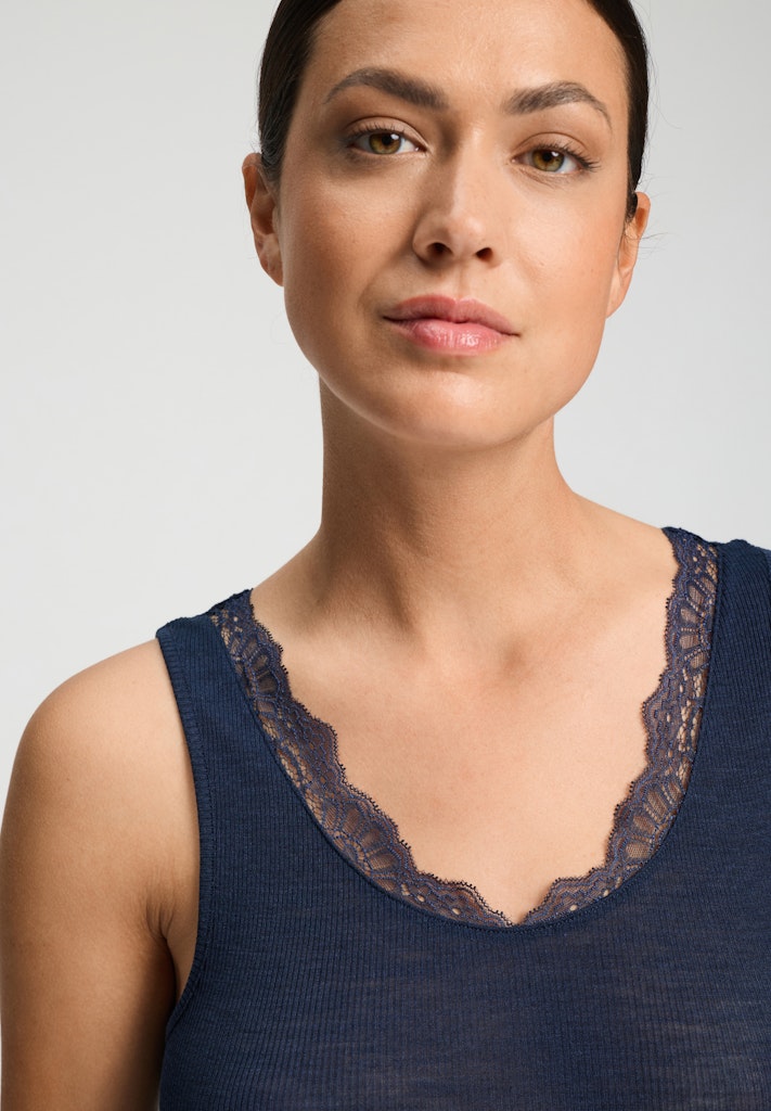 Woolen Lace - Tank Top