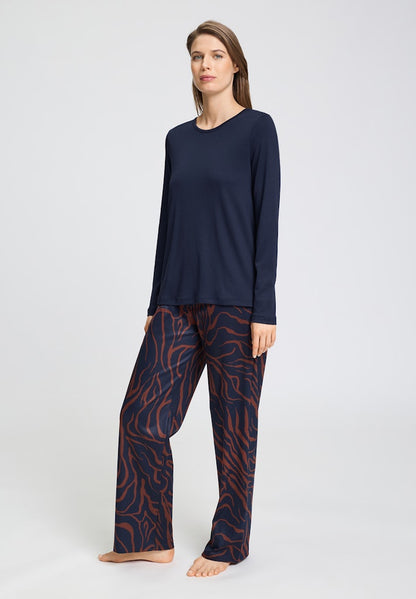 Loungy Nights - Long Sleeved Top