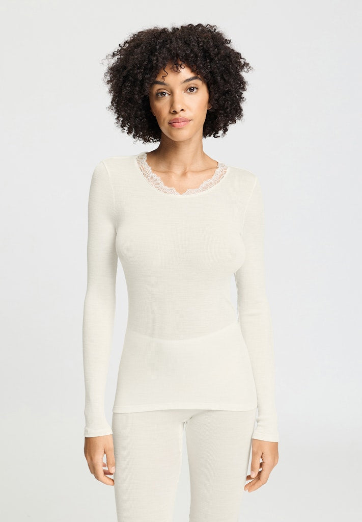 Woolen Lace - Long Sleeved Top