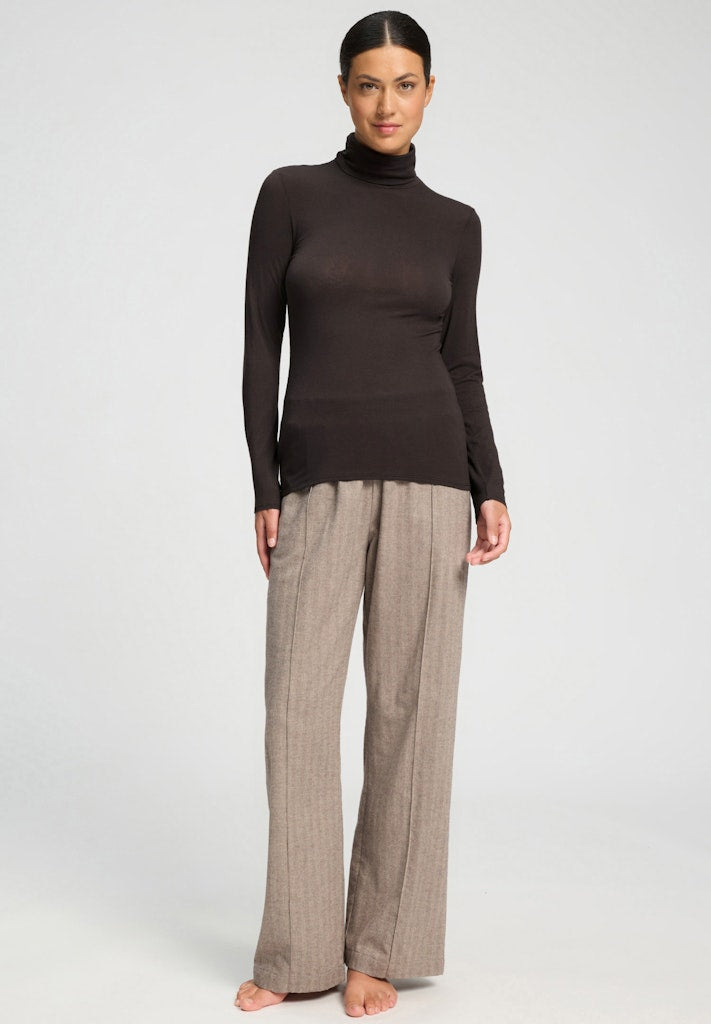 Ultralight Wool - Turtle-Neck Top