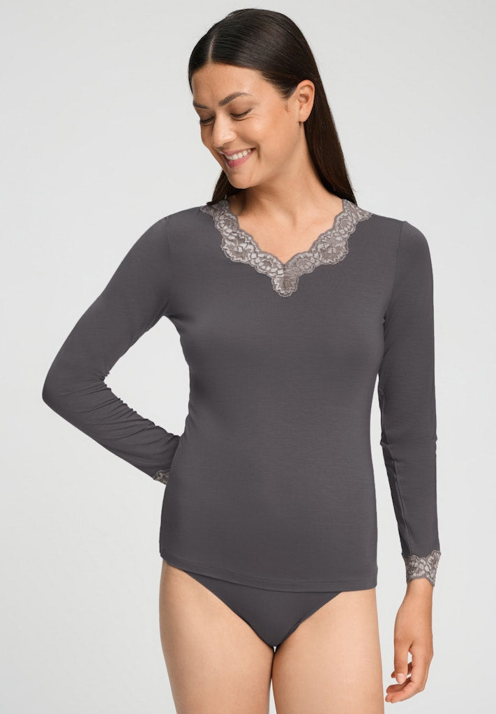 Dana - Long Sleeved Top