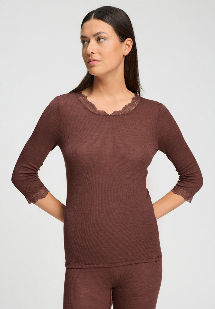 Woolen Lace - Cropped Sleeved Top