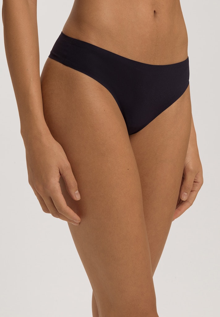 Invisible Touch - Thong