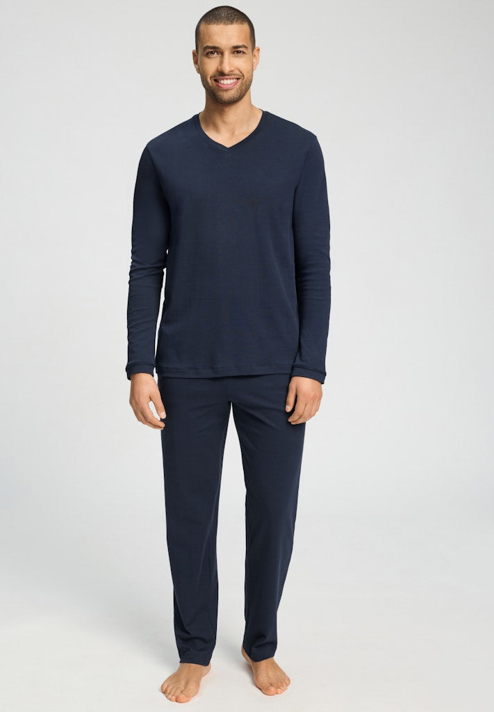 Night & Day - Long Sleeved Pyjamas