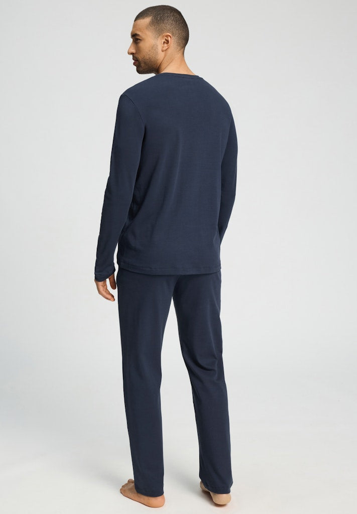 Night & Day - Long Sleeved Pyjamas