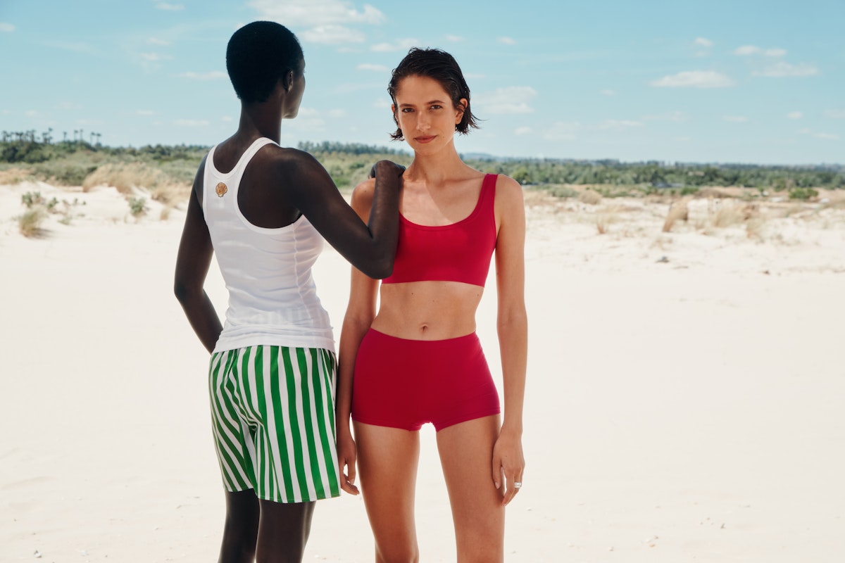 HANRO_spring_summer_2026_medium_HANRO_261_CW_CharlotteAdam_074719_074720__074717_074723_LT3_HiRes.jpg__PID:8dc62c27-b11b-41bd-ae2c-344e7726941d
